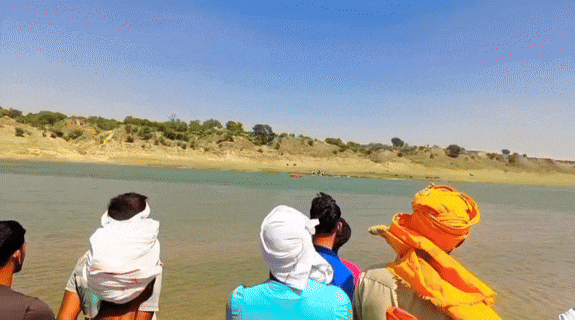 Agra Breaking: Crocodile attack in Chambal River