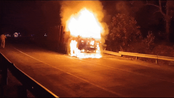 Korba: Unknown vehicle hits bike, truck catches fire