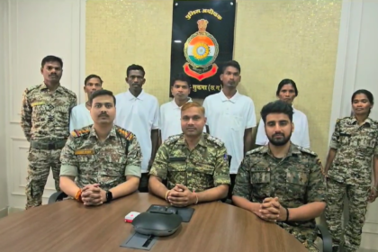 छत्तीसगढ़ पुलिस का बड़ा अभियान: 1 महिला सहित 5 नक्सलियों ने झुकाया सिर