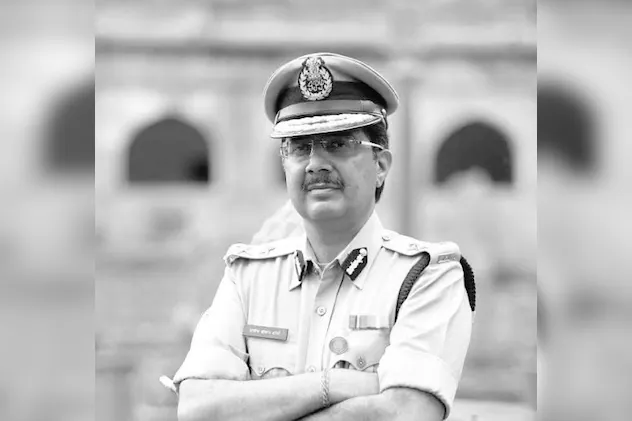 भोपाल रो रहा अपने लाल मनीष शंकर शर्मा के लिए: वो आईपीएस जिसने दुनिया जीती