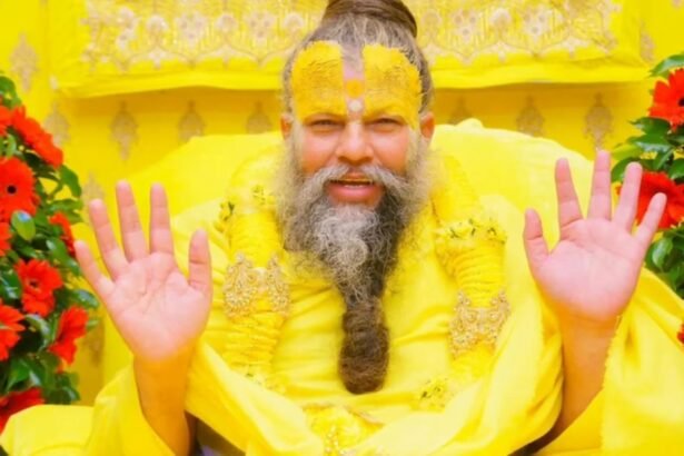 कैसे बने अनिरुद्ध प्रेमानंद जी महाराज? जन्मदिन पर उनकी अनसुनी कहानी