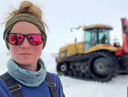 I slept with a hammer in my bra