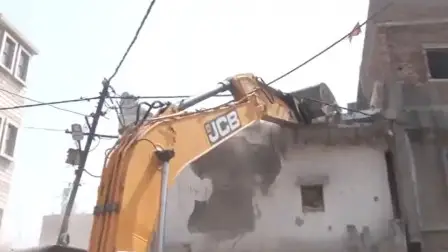 आरोपी फहीम खान का घर ध्वस्त