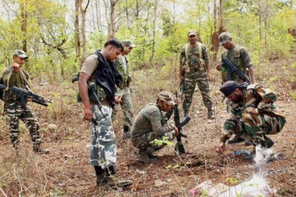 ओडिशा-छत्तीसगढ़ में नक्सलियों पर वार, 3 और ढेर, सुरक्षाबल बने दीवार