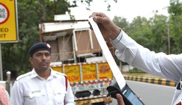 गुरुग्राम पुलिस ने नशे में धुत शख्स पर लगाया 1,000 रुपये का जुर्माना