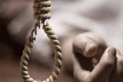 भोपाल की 12वीं छात्रा अंजलि रावत ने फंदे पर लटककर खत्म की जिंदगी, वजह क्या?