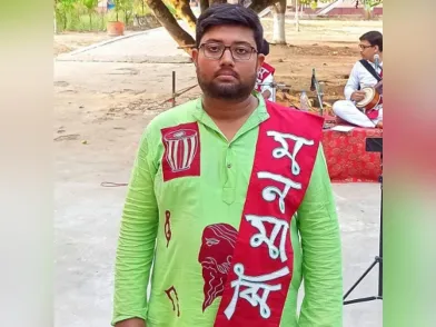 शिक्षक साबिर हुसैन