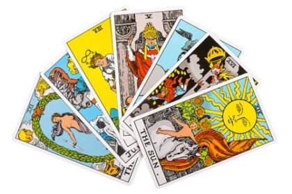 15 अप्रैल 2025 का दैनिक टैरो राशिफल: जानें क्या कहते हैं आपके कार्ड्स