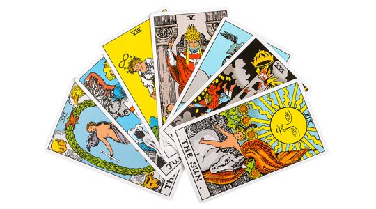15 अप्रैल 2025 का दैनिक टैरो राशिफल: जानें क्या कहते हैं आपके कार्ड्स