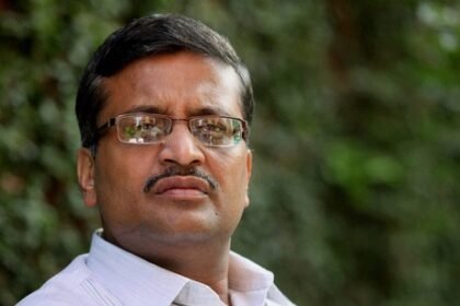 34 साल, 57 ट्रांसफर: अशोक खेमका की अनसुनी कहानी