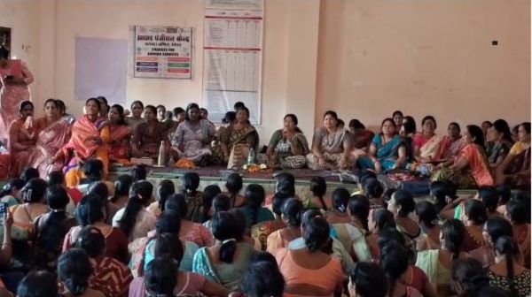 Bemetara: Vidya Jain became the district president of Chhattisgarh's fighting Anganwadi worker assistant welfare association for the third time