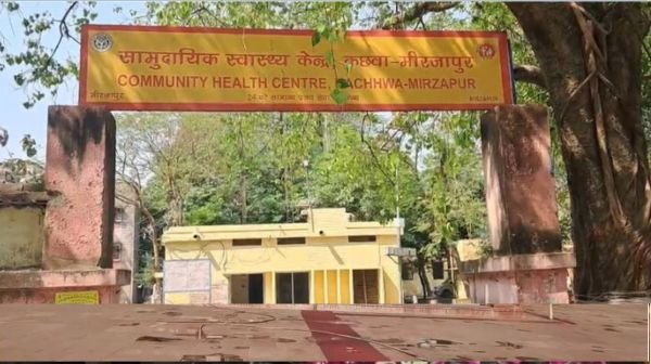 Mirzapur: Firing in broad daylight in Kachhwa police station area