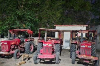 Champa police took strict action against high speed tractors, 8 vehicles seized