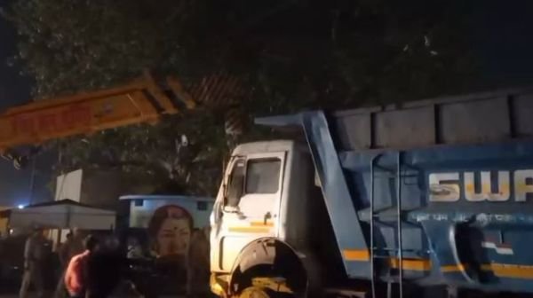 Ayodhya: Horrific road accident at Lata Mangeshkar Chowk, one dead, 4 serious