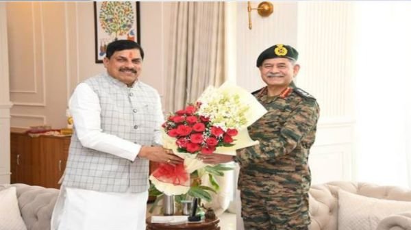 Army Chief General Upendra Dwivedi made a courtesy call on Chief Minister Dr. Yadav