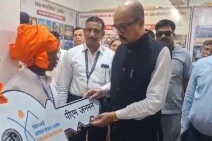 Governor Ramen Deka reached Balrampur, welcomed at the joint district office