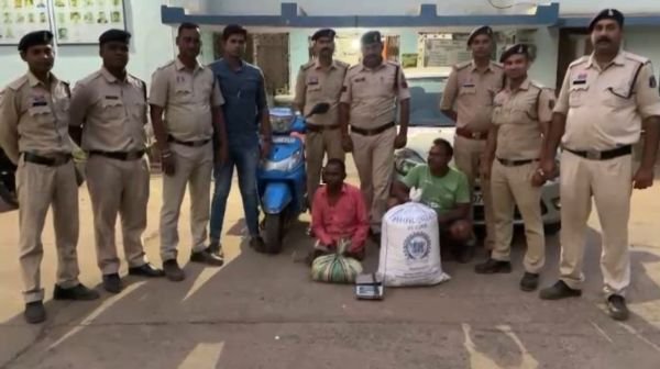Durg police got success, two accused arrested with 15.526 kg ganja