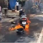 Prayagraj: A moving scooter caught fire, the scooter rider saved his life by jumping