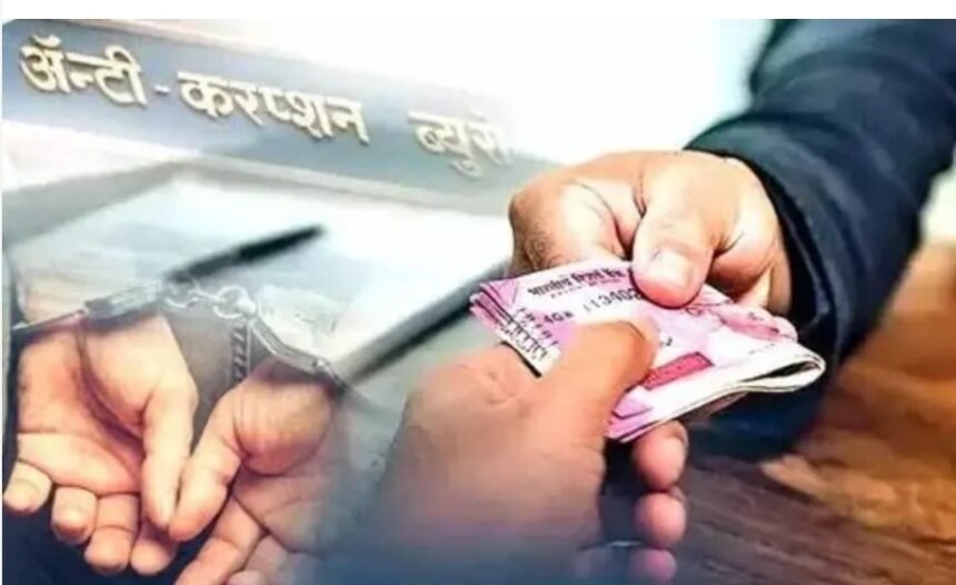 1. रायपुर: पत्नी की हत्या के बाद प्रोफेसर का चार दिन बाद पकड़ा जाना नागपुर में पत्नी की हत्या करने के बाद आरोपी प्रोफेसर रायपुर आकर पढ़ाने लगा, लेकिन पुलिस ने उसे गिरफ्तार कर लिया। 2. एसीबी ने रिश्वत लेते आरआई को किया गिरफ्तार छत्तीसगढ़ एंटी करप्शन ब्यूरो (ACB) की कार्रवाई में एक राजस्व निरीक्षक (RI) रिश्वत लेते हुए पकड़ा गया। 3. नकली शराब के ढक्कन का खुलासा, दिल्ली से आता था सामान रायपुर पुलिस ने नकली शराब के ढक्कनों का गैंग पकड़ा, जो दिल्ली से सप्लाई होता था। 4. पूर्व IAS अनिल टूटेजा को सुप्रीम कोर्ट से राहत, लेकिन जेल में ही रहेंगे मनी लॉन्ड्रिंग केस में सुप्रीम कोर्ट ने राहत दी, लेकिन EOW केस में अभी भी जेल में। 5. छत्तीसगढ़ में पेट्रोल पंप खोलने के नियम हुए आसान अब पेट्रोल पंप के लिए लाइसेंस की जरूरत नहीं, सरकार ने नियम सरल बनाए। 6. रायपुर में उपभोक्ता शिकायतें सबसे ज्यादा, दुर्ग दूसरे नंबर पर उपभोक्ता अधिकारों के प्रति लोग जागरूक हो रहे हैं, रायपुर में सबसे अधिक केस दर्ज। 7. RTE एडमिशन: 25 अप्रैल तक दस्तावेज जांच, 1-2 मई को लॉटरी गरीब बच्चों के लिए RTE सीटों का आवंटन लॉटरी से होगा। 8. HSRP डेडलाइन 15 अप्रैल, मोबाइल कनेक्टिविटी की दिक्कत हाई सिक्योरिटी नंबर प्लेट (HSRP) लगवाने में लोगों को समस्या हो रही है। 9. रायपुर: सड़क पर गड्ढे में गिरा बच्चा, बाइक सवार ने बचाई जान नगर निगम के खुले गड्ढे में गिरे बच्चे को युवक ने बचाया। 10. कोरबा: कार का पेड़ से टकराव, चालक जिंदा जला दुर्घटना में कार में आग लगने से चालक की मौत, सिर्फ हड्डियां बचीं। 11. ऑनलाइन सट्टा रैकेट: गुवाहाटी-कोलकाता से 13 गिरफ्तार रायपुर पुलिस ने ऑनलाइन सट्टा माफिया का भंडाफोड़ किया। 12. बस्तर की दिव्यांग बेटी आर्चिशा महांती बनीं प्रेरणा अमेजन में नौकरी पाकर दिव्यांग आर्चिशा ने सबको चौंकाया। 13. कवर्धा कलेक्टर ऑफिस को आरडीएक्स से उड़ाने की धमकी अज्ञात लोगों ने कलेक्टर ऑफिस को नष्ट करने की धमकी दी। 14. अंबिकापुर: हाथी के हमले में महिला की मौत, 15 दिन में छठा केस जंगली हाथियों के हमले से अब तक 6 लोगों की मौत। 15. बाघों की सुरक्षा के लिए 'बाघ मित्र योजना' लागू सरकार ने हाई कोर्ट में बाघ संरक्षण योजना का जवाब दिया। 16. मुख्यमंत्री विष्णु देव साय का ऐलान: हर पात्र को पक्का घर गरीबों को पक्के घर देने की योजना पर सरकार का फोकस। 17. बिलासपुर: नक्सलियों के साथ मुठभेड़ में 2 सुरक्षाकर्मी शहीद बस्तर में नक्सलियों के साथ मुठभेड़ में हुई गोलीबारी। 18. रायपुर: 5G टावर लगाने को लेकर विरोध प्रदर्शन लोगों का दावा- 5G टावर से स्वास्थ्य को खतरा। 19. धमतरी: नकली दवा फैक्ट्री का भंडाफोड़, 3 गिरफ्तार झूठे लाइसेंस से दवाएं बनाने वाले गिरोह का पर्दाफाश। 20. राजनांदगांव: बच्चों के अपहरण की अफवाह से हड़कंप सोशल मीडिया पर अफवाह फैलने के बाद पुलिस सतर्क। 21. दुर्ग: किसानों को 10 हजार रुपये प्रति एकड़ सहायता सूखे से प्रभावित किसानों को सरकार की मदद। 22. रायगढ़: कोयला खदान में हादसा, 3 मजदूरों की मौत खदान की दीवार गिरने से हादसा, कंपनी पर केस दर्ज। 23. जशपुर: बच्चों को निशुल्क साइकिल वितरण योजना शुरू सरकारी स्कूल के बच्चों को साइकिलें बांटी गईं। 24. महासमुंद: बेटी बचाओ बेटी पढ़ाओ योजना का विस्तार कन्या भ्रूण हत्या रोकने के लिए जागरूकता अभियान। 25. सरगुजा: आदिवासी हेयर ऑयल को बढ़ावा देगी सरकार स्थानीय आदिवासी उत्पादों को बाजार मुहैया कराने की पहल।