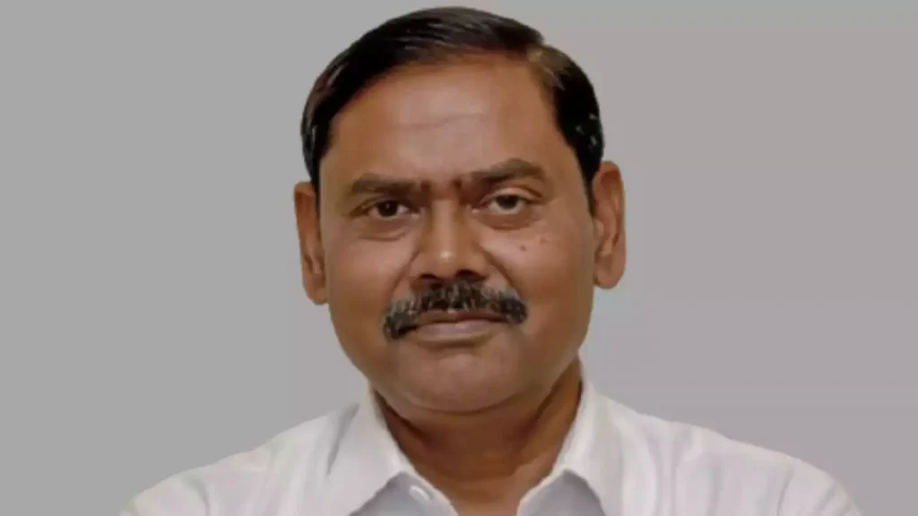 सपा नेता इंद्रजीत सरोज का विवादित बयान