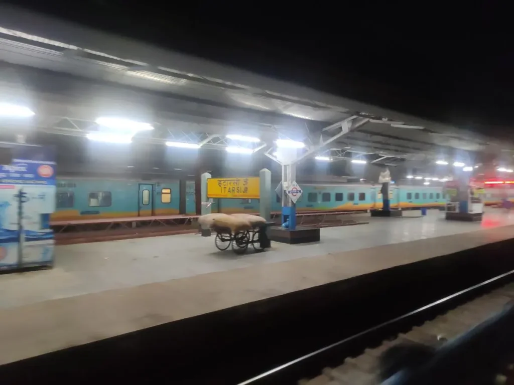 itarsi train late