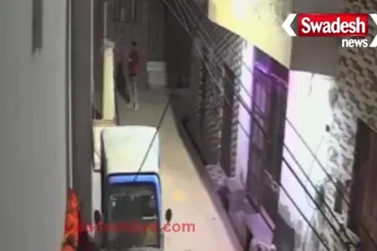 Sensation in Mathura: A young man, fed up with the threats of a betting dealer, set himself on fire