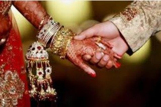 The wife who went to her parents' house got married to her lover, the secret was revealed through social media