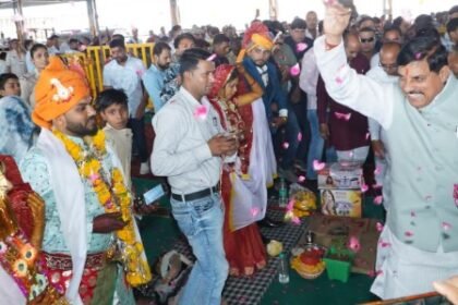 CM Mohan Yadav blessed 70 couples in Ujjain