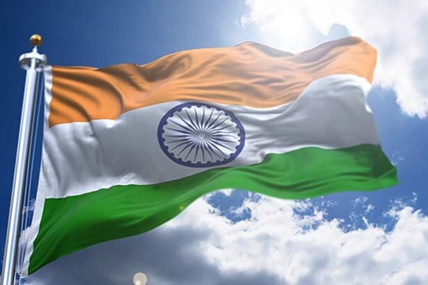 राष्ट्रगान पर पट्टिका लगाए जाने से विवाद