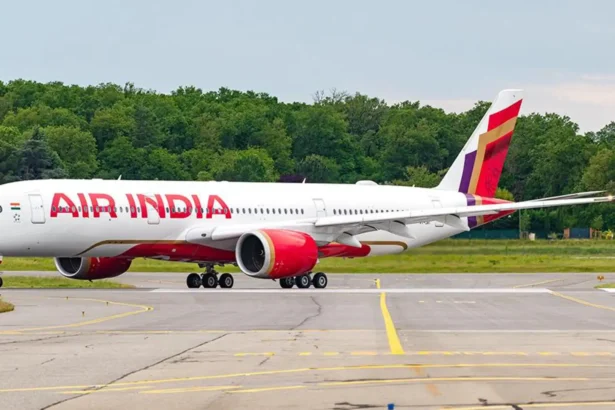 एयर इंडिया की दिल्ली-वैंकूवर फ्लाइट में बिजनेस क्लास यात्रियों के साथ अन्याय: पूरी कहानी