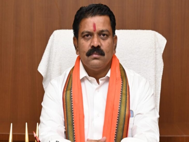 गृह मंत्री विजय शर्मा