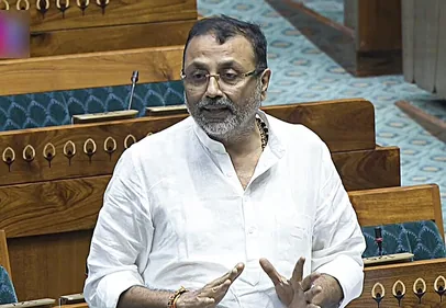 बीजेपी सांसद निशिकांत दुबे ने CJI संजीव खन्ना और सुप्रीम कोर्ट पर गृह युद्ध भड़काने