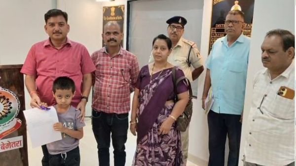 7 year old Alok Verma got appointment letter of child constable in Bemetara