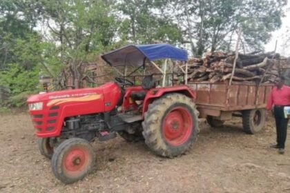 Tractor carrying illegal wood in Khudiya forest area seized, driver arrested