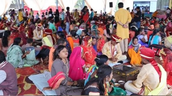 58 couples tied the knot under the Chief Minister's Mass Marriage Scheme in Raigarh