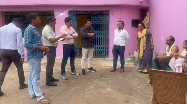 Gariaband: Masked robbers broke into a house and looted lakhs of rupees