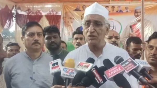 Lakhanpur: Patients in the community health center are suffering due to acute shortage of doctors and medicines