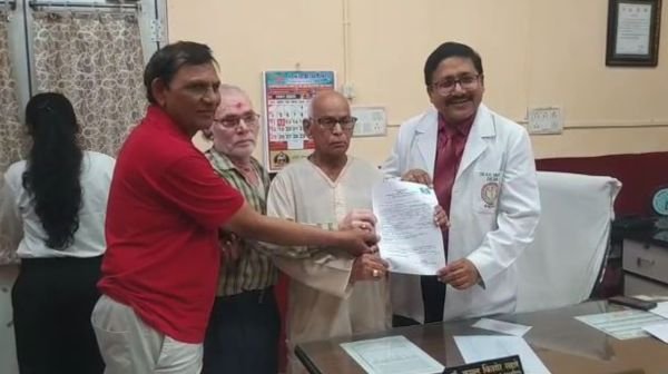 Retired electricity employee Maniram Shrivas donated his body