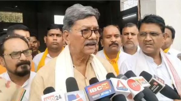 Manendragarh Breaking: Leader of Opposition's big statement on caste census