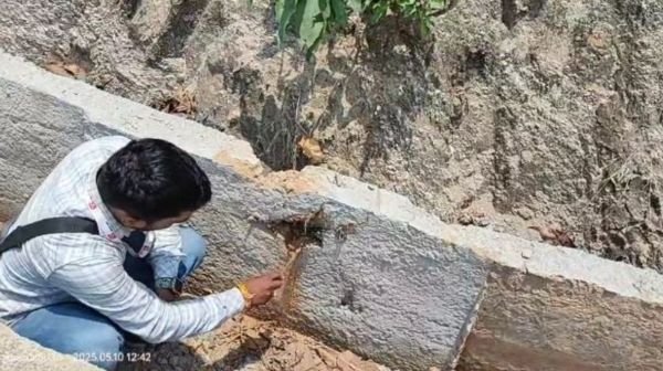 Corruption exposed in PMGSY drain construction in Balrampur