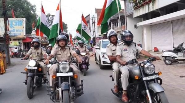A grand tricolor procession was taken out in Ambikapur, the city was painted in the colors of patriotism