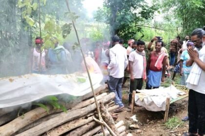 CM Soren paid last tribute to his uncle Jagdish Soren in his native village Nemra