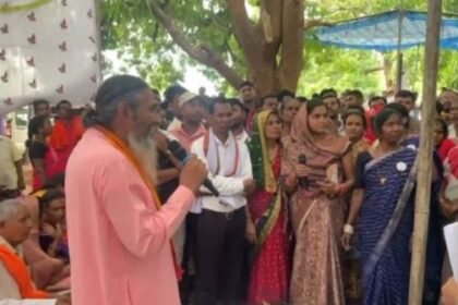 Kanker: MP Bhojraj Nag's furious face in solution camp