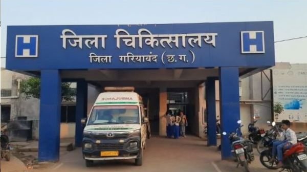 Gariaband: Father and son came in contact with electric current, one died, the other is serious