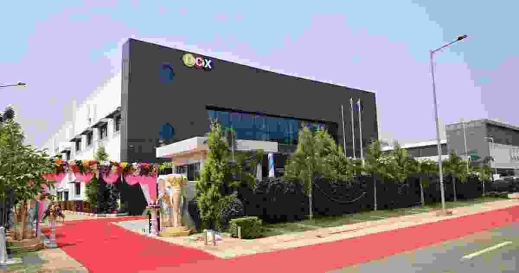 DCX सिस्टम्स