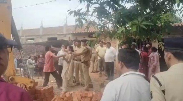 Administration's bulldozer on illegal construction, action taken on instructions of Home Minister