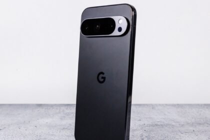 OnePlus और iPhone से बेहतर? Google Pixel 10 लाएगा आंखों के लिए स्पेशल फीचर!