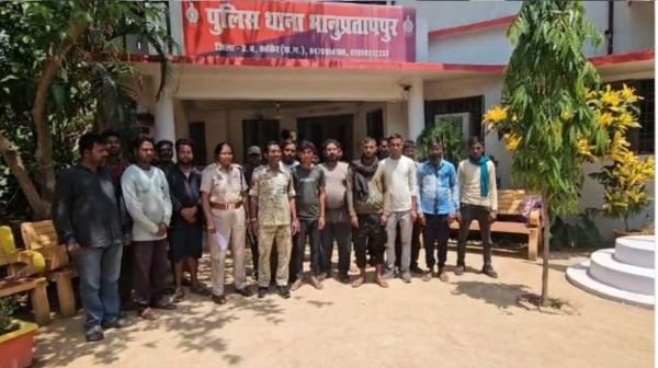 Bhanupratappur: Investigation of outsiders begins, 11 identified people instructed to leave the area