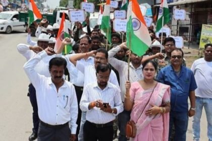 A grand Tiranga Yatra was organized in Bijapur