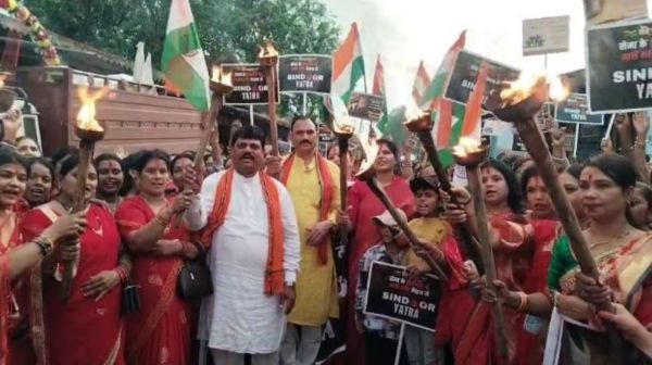 Sindoor Yatra dedicated to the valor of Indian Army in Chirmiri